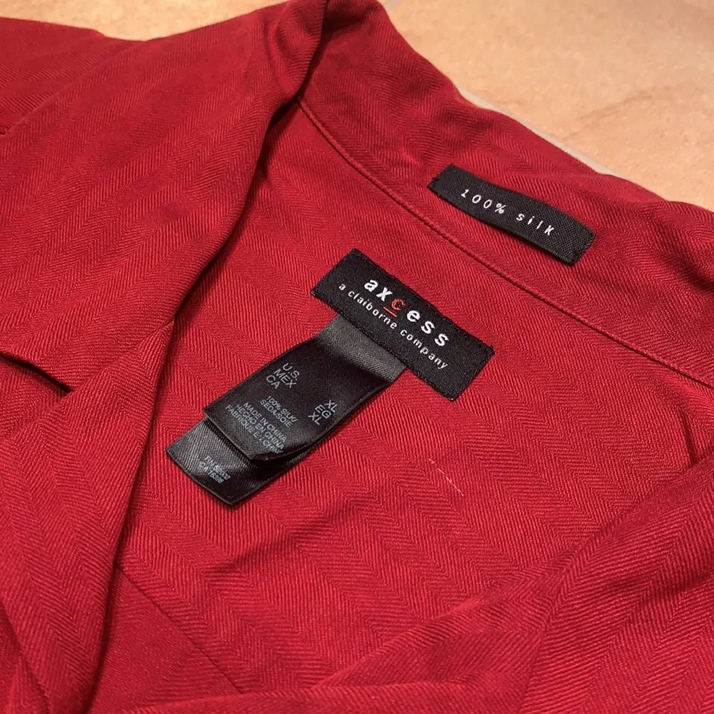 Axcess Men's Red 100% Silk Button Down Short Sleeve Shirt - Picture 2 of 3